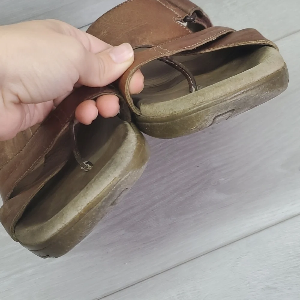 Taos Footwear good used